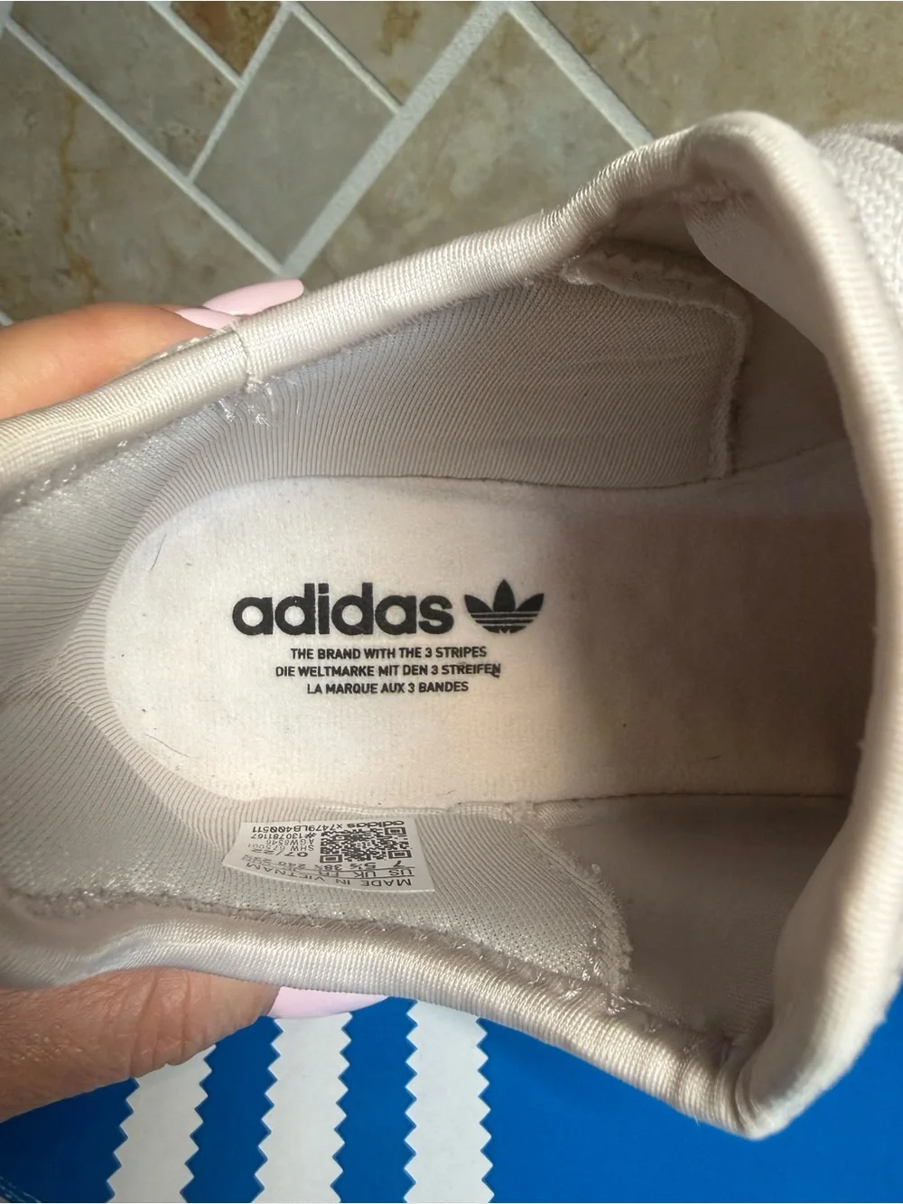 adidas NMD R1 Women’s Size7 White Japanese Text Boost Sneakers New No Box